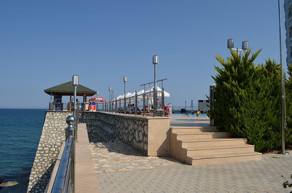 Lamos Resort Hotel & Convention Center Kumkuyu Exteriör bild