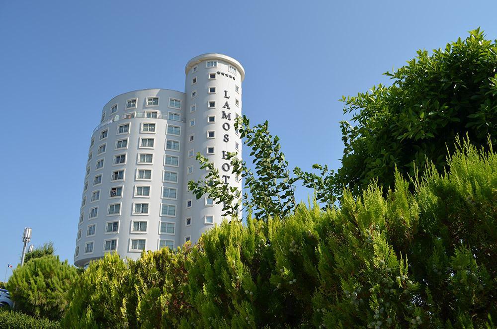 Lamos Resort Hotel & Convention Center Kumkuyu Exteriör bild