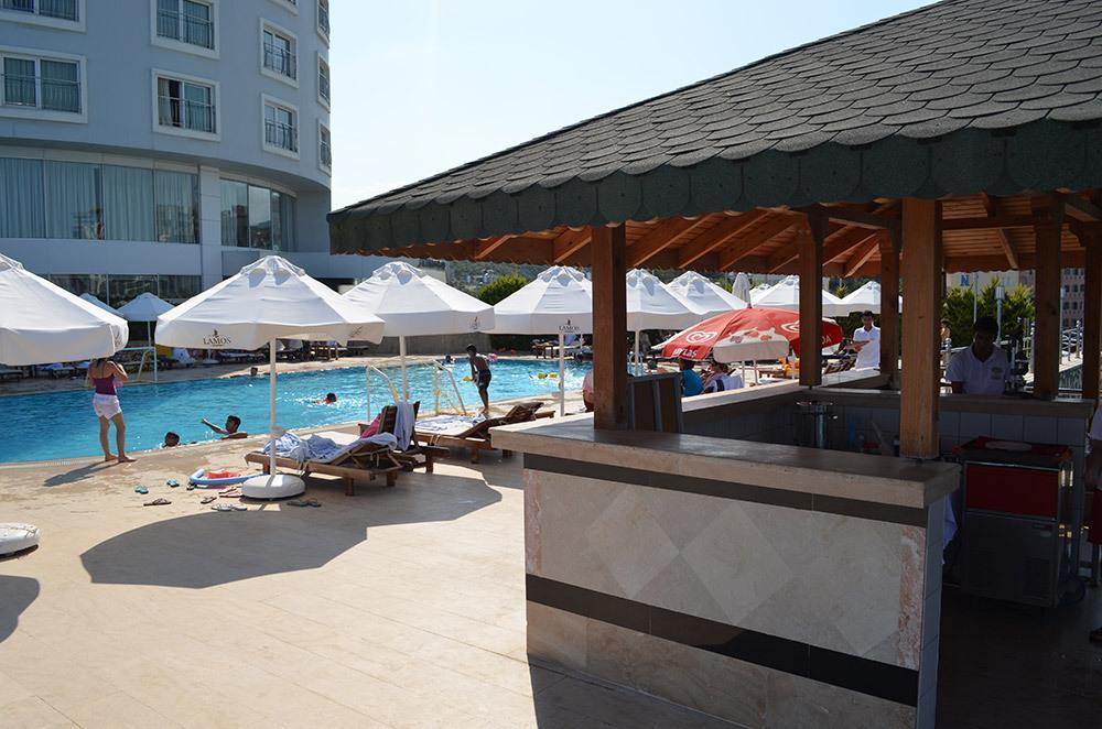 Lamos Resort Hotel & Convention Center Kumkuyu Exteriör bild